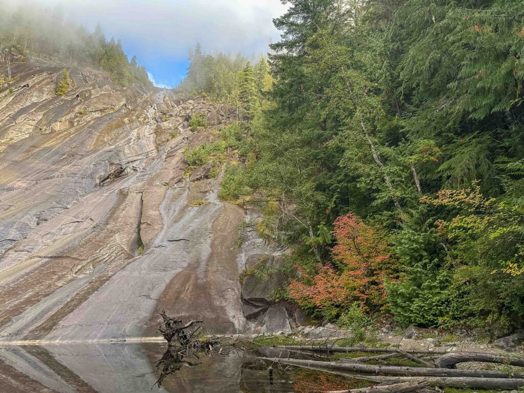 Otter Falls and Lipsy Lake with fall colors, a stop on our way to Snoqualmie Lake on September 30.